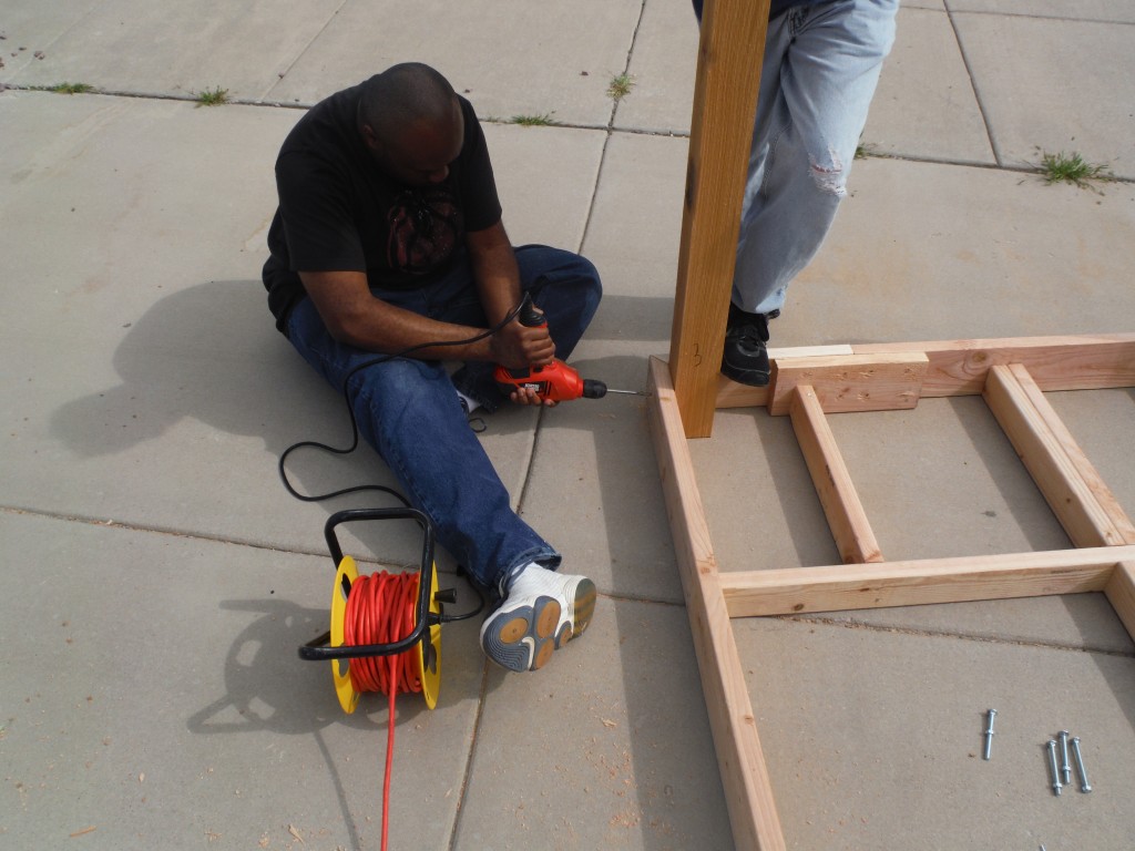 Putting the main legs on the Robot Arena